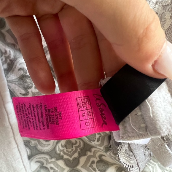 La Senza White- Grey bra - Picture 5 of 5